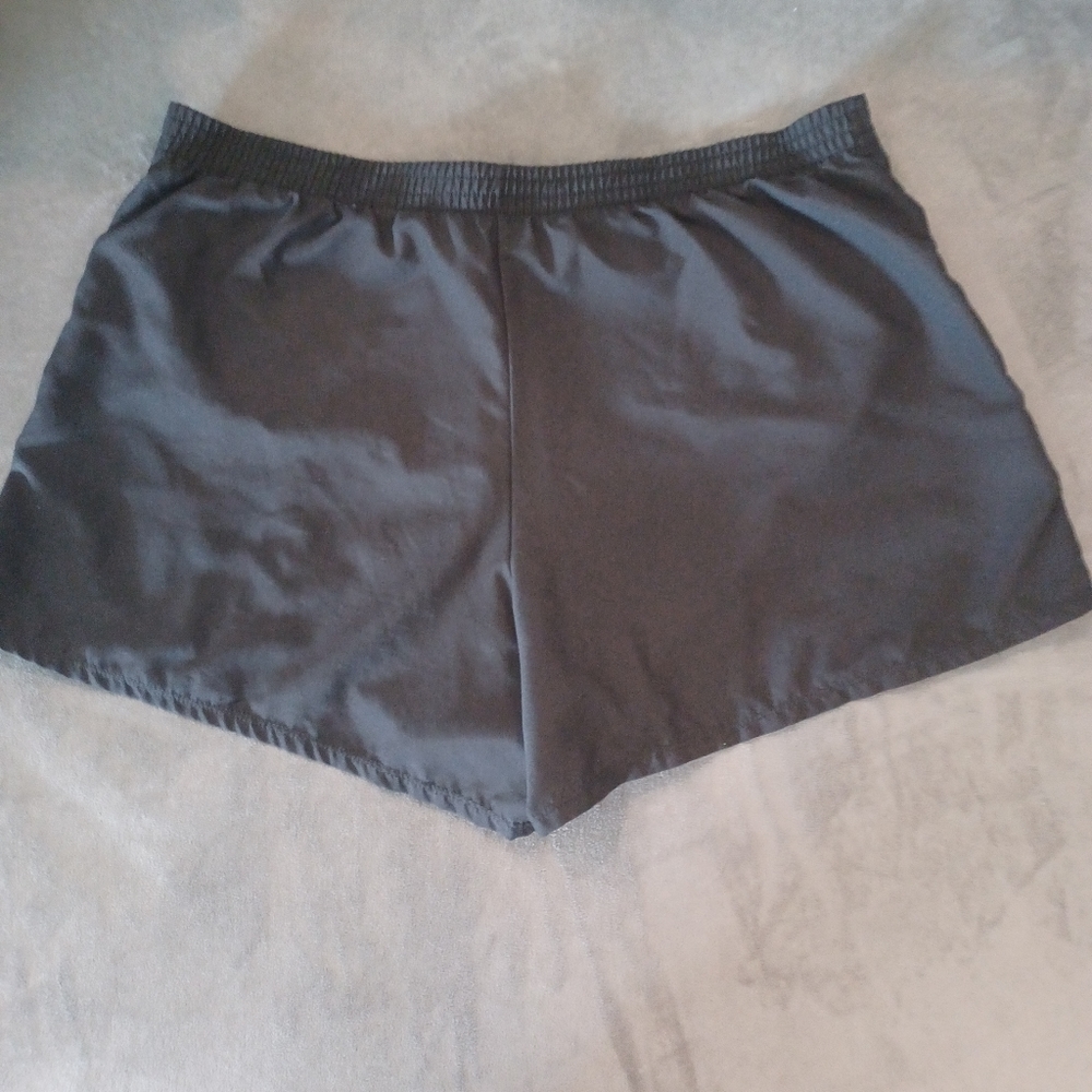Liz Claiborne Shorts - Picture 2 of 5